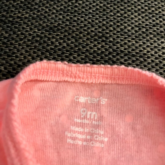 Carter’s footless pajamas 9 months - Picture 3 of 3